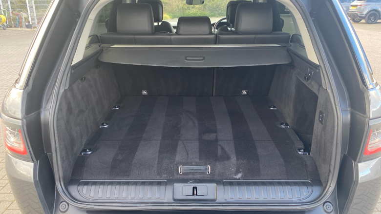 Land Rover Range Rover Sport 2.0 P400e HSE 5dr Auto Estate